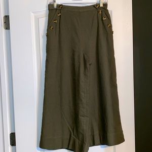 American Eagle Wide-legged High-waisted Cropped Linen Pant. Olive Green. M-Long
